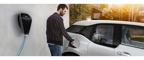Ricarica l'auto elettrica con l'energia del sole