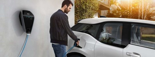 Ricarica l'auto elettrica con l'energia del sole