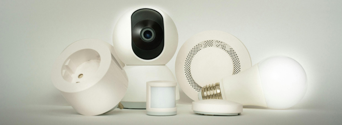 Domotica per la sicurezza domestica: videocamere, sensori, simulazione presenza e integrazione con l'illuminazione smart