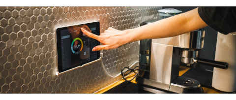 Domotica e sostenibilità: come la tecnologia ti aiuta a risparmiare energia