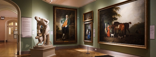 Illuminazione d'accento: come valorizzare opere d'arte, librerie e angoli della casa con faretti, strip LED e luci decorative