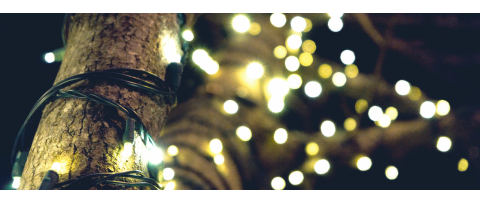 Risparmio energetico durante le feste: quanto consumano davvero le luminarie natalizie e come ridurre la bolletta?